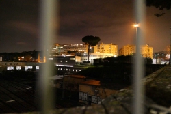 http://www.juliesteyer.com/files/gimgs/th-20_ostiense © Julie Steyer.jpg